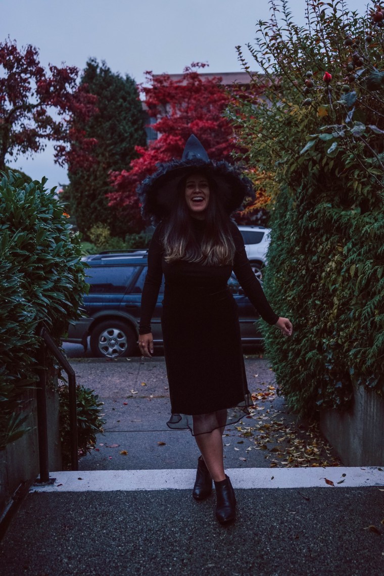 value village halloween, alicia fashionista, last minute halloween costumes, thrifted costumes